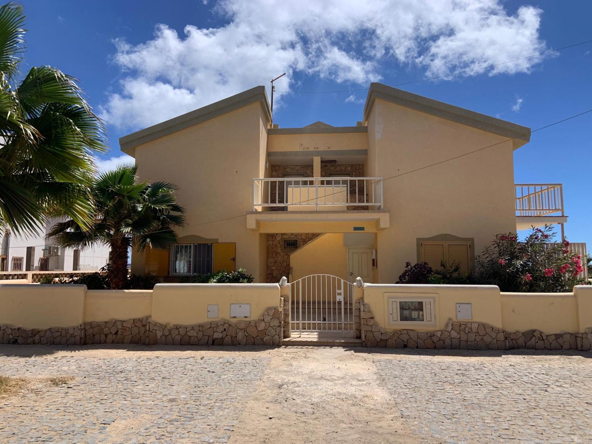 Lovely Beach Front Apartment In Santa Maria Buitenkant foto
